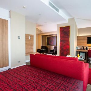Queen Suite
